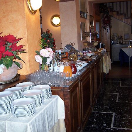Hotel Bucaneve Bardonecchia Ngoại thất bức ảnh