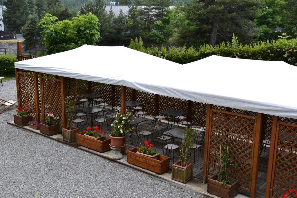 Hotel Bucaneve Bardonecchia Ngoại thất bức ảnh