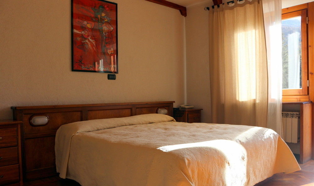 Hotel Bucaneve Bardonecchia Ngoại thất bức ảnh