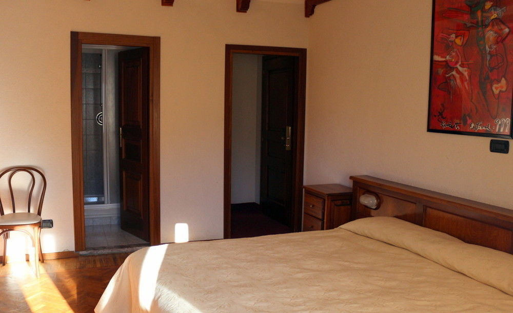 Hotel Bucaneve Bardonecchia Ngoại thất bức ảnh