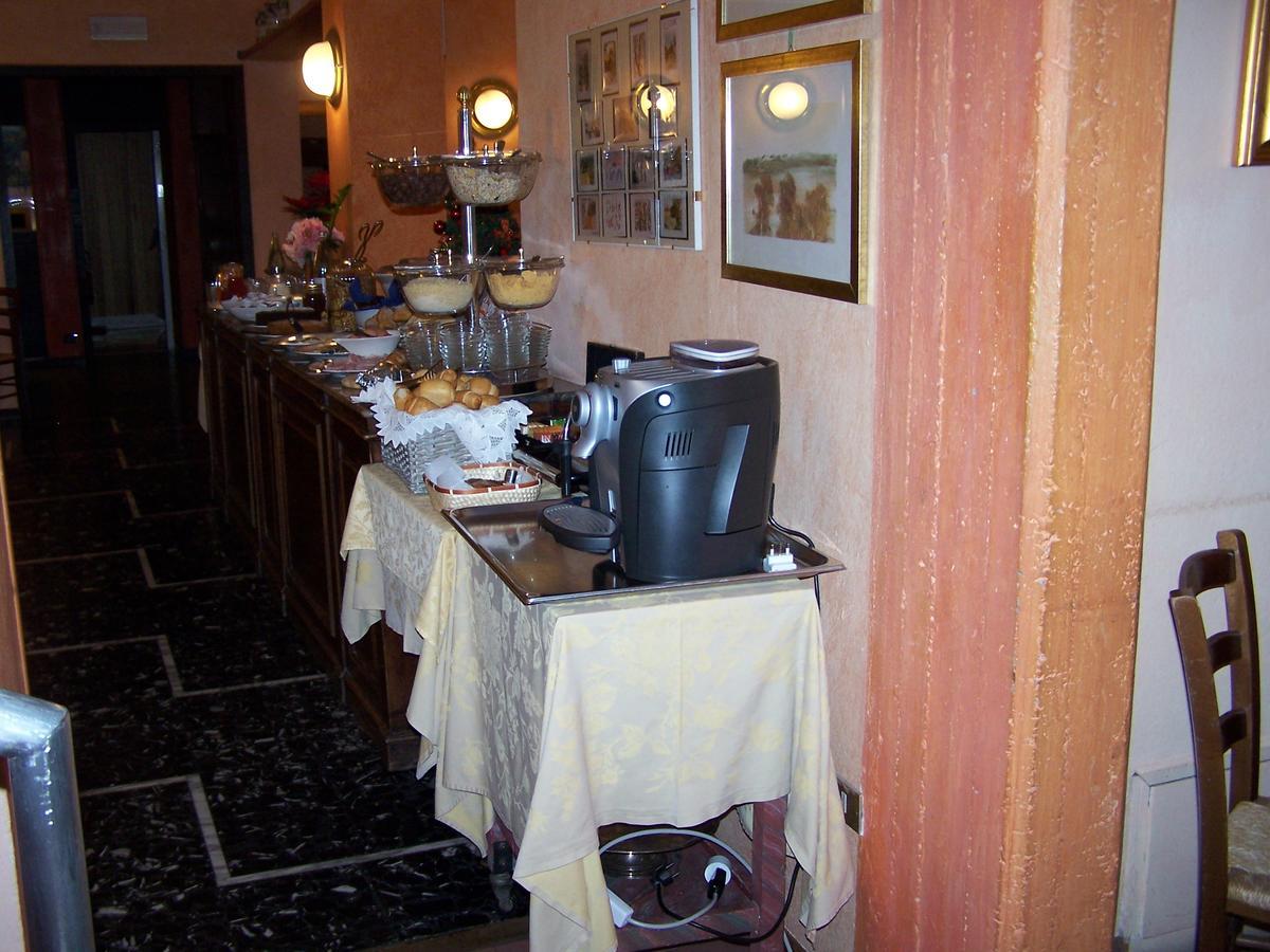 Hotel Bucaneve Bardonecchia Ngoại thất bức ảnh