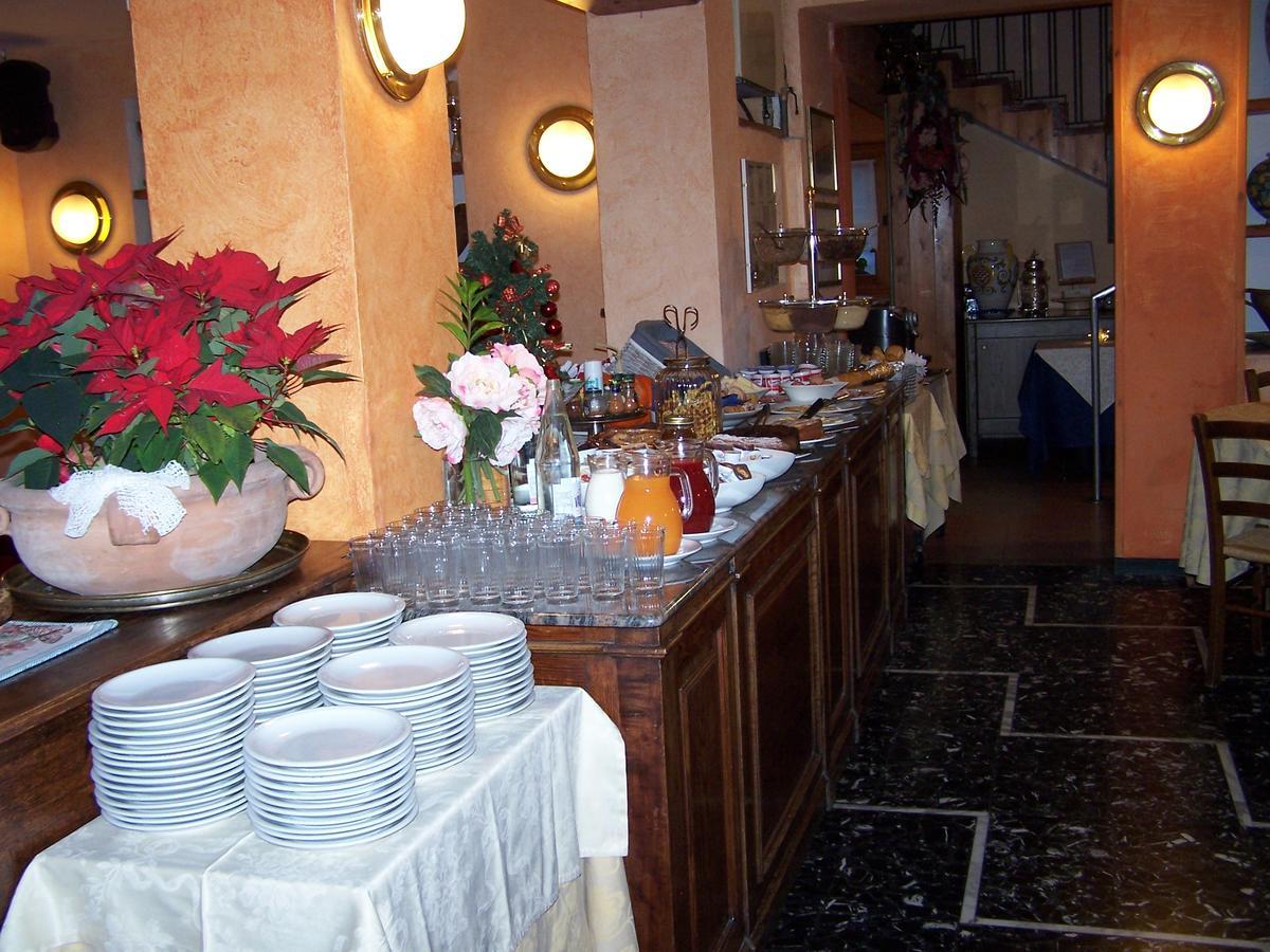 Hotel Bucaneve Bardonecchia Ngoại thất bức ảnh
