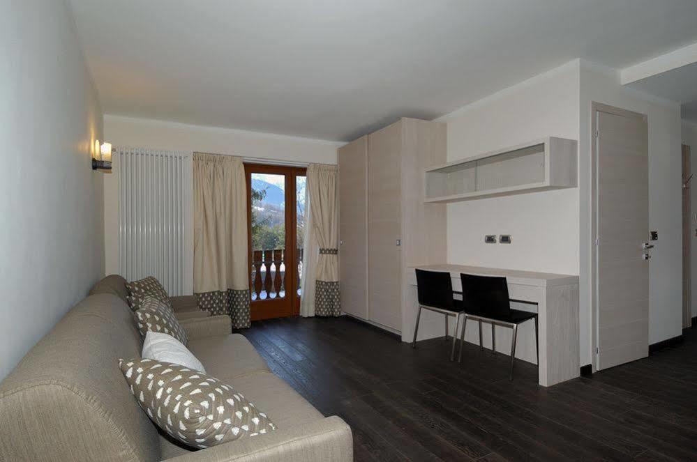 Hotel Bucaneve Bardonecchia Ngoại thất bức ảnh