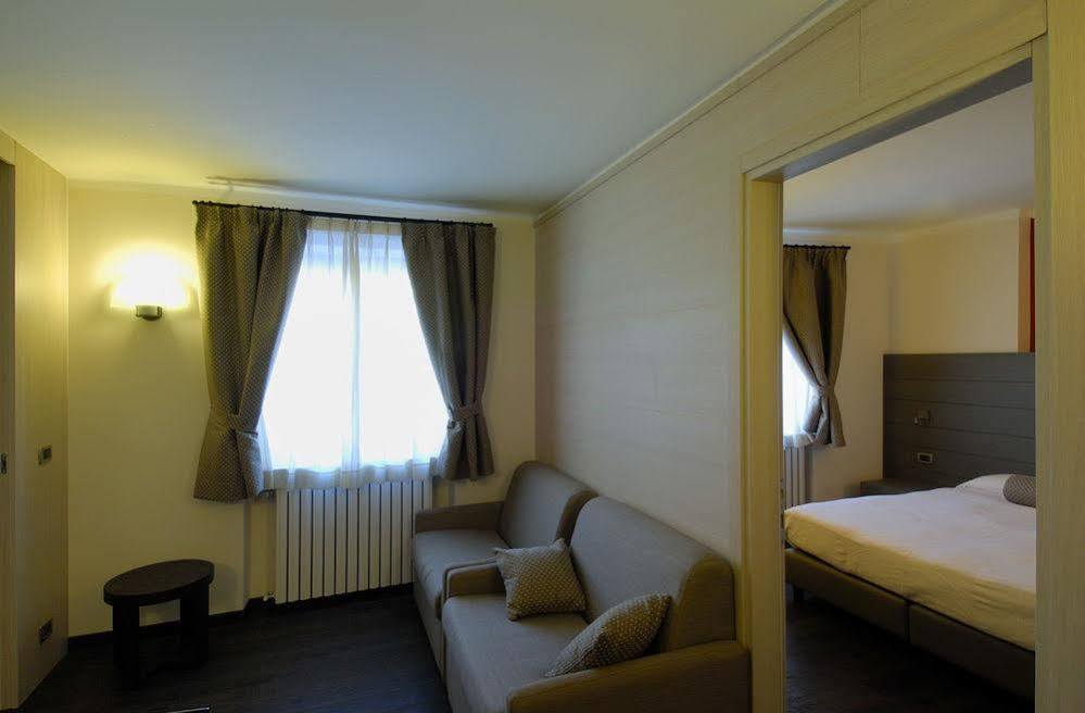 Hotel Bucaneve Bardonecchia Ngoại thất bức ảnh
